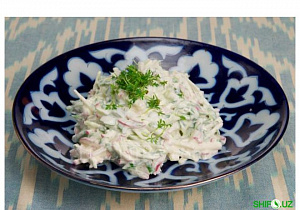 Suzmali ko'k salat